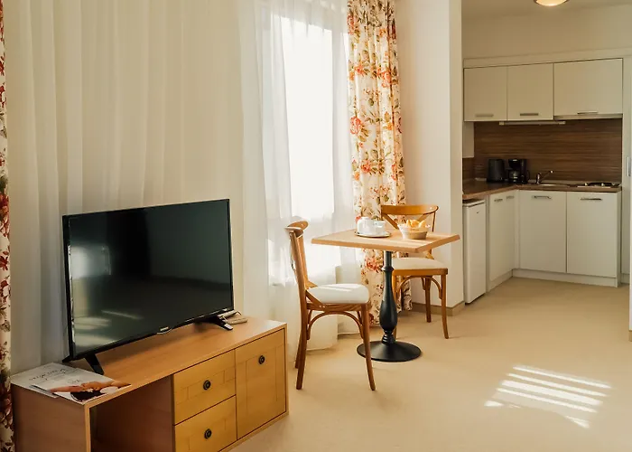 Life Semesteranläggning (resort) 4*