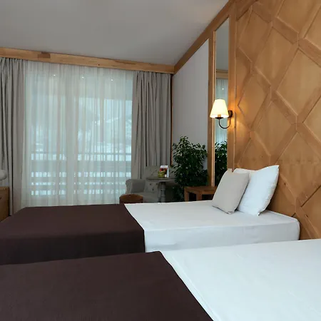 Здравен курорт Life 4*